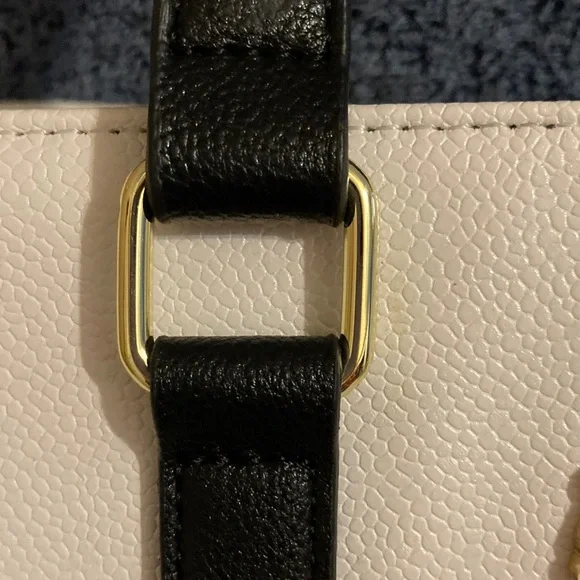 Betsey Johnson NEW Large Black & White Floral Stripe Tote Hard to Find! RaRe! - Picture 8 of 12